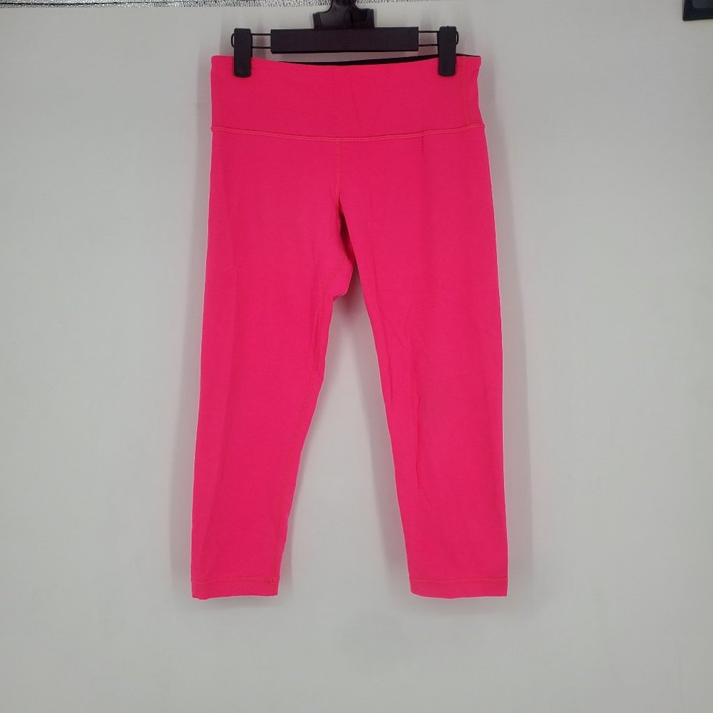 Lululemon Neon Pink size 6 crop leggings
